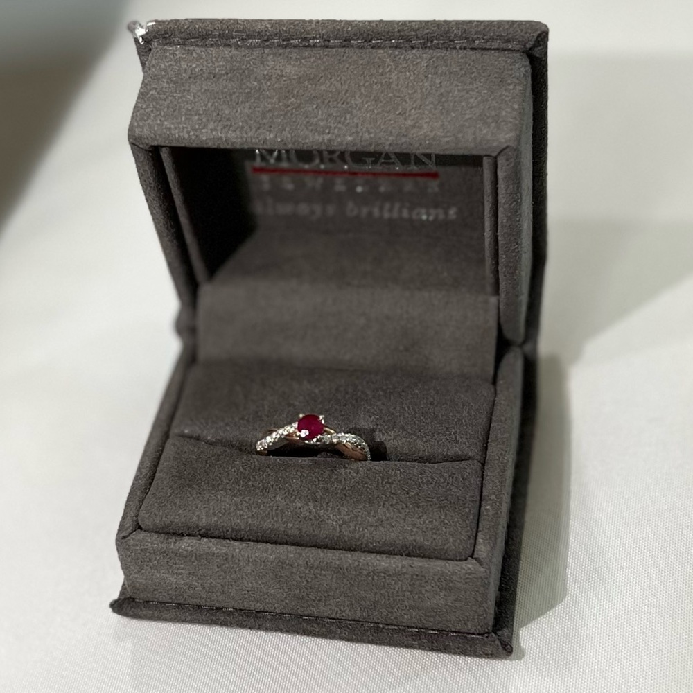 Rose/white gold diamond ring with ruby. Size 6